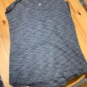 Lululemon top